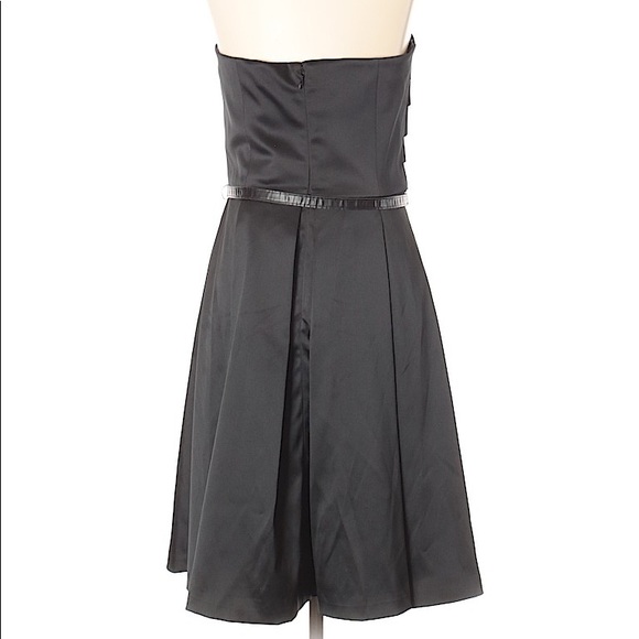 White House Black Market Black holiday strapless - Picture 7 of 12